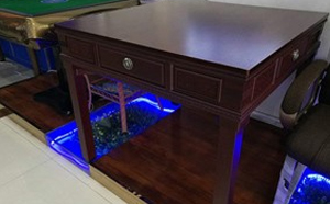 麻将桌